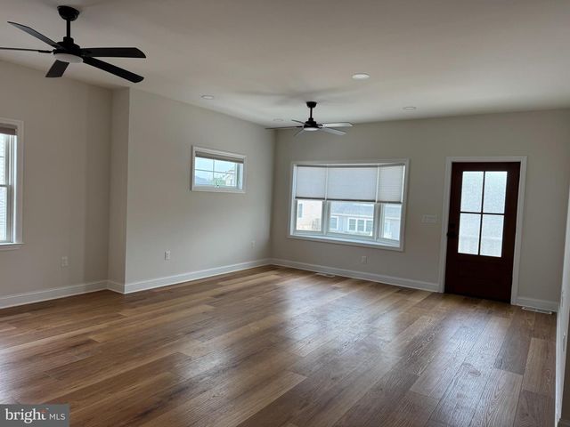 14 W BAYBERRY DR, Long Beach Township, NJ 08008