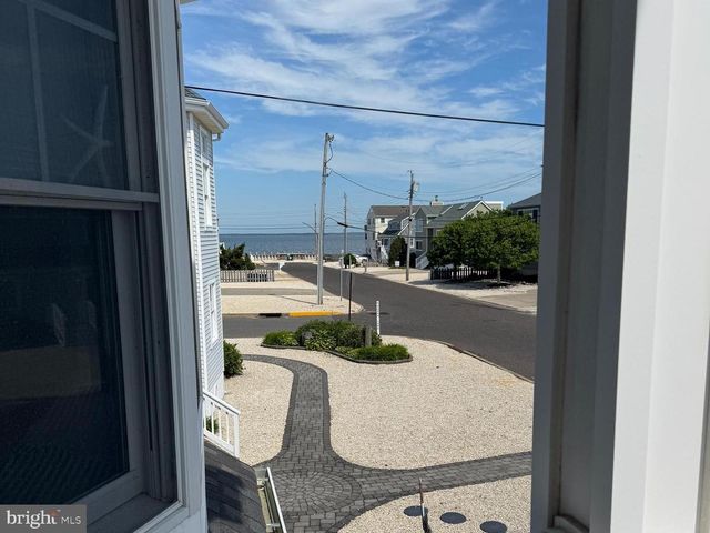 14 W BAYBERRY DR, Long Beach Township, NJ 08008