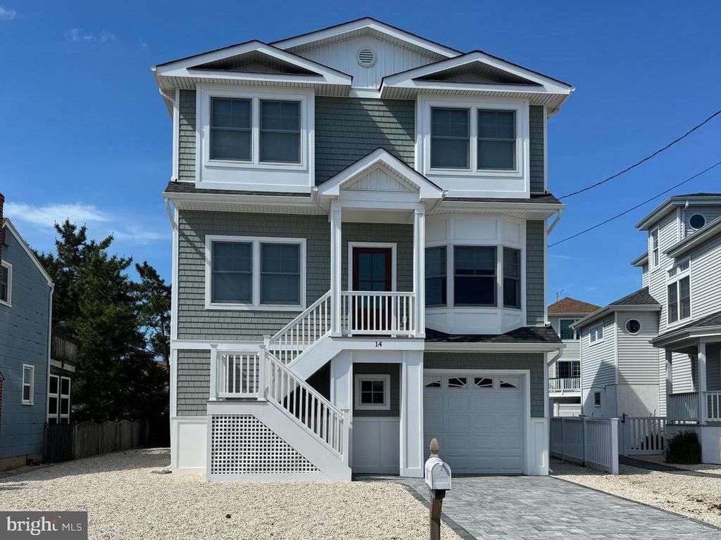 14 W BAYBERRY DR, Long Beach Township, NJ 08008