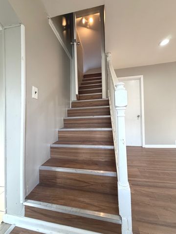 38 N Rebecca Street, Glenwood, IL 60425