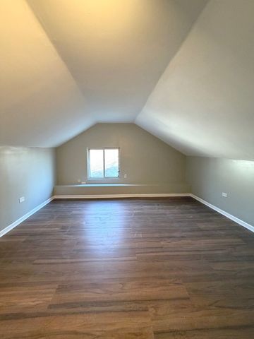 38 N Rebecca Street, Glenwood, IL 60425