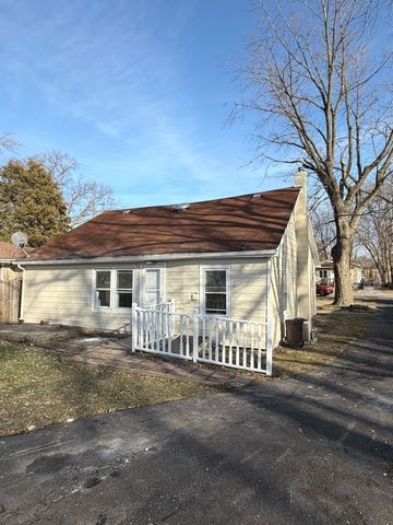 38 N Rebecca Street, Glenwood, IL 60425