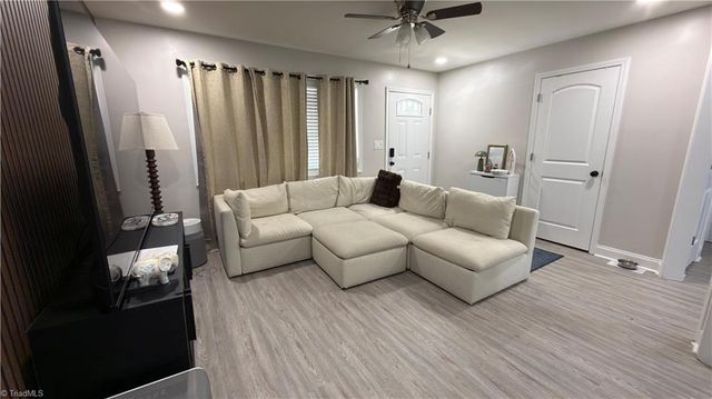 3632 Old Vineyard Road, Winston-salem, NC 27104