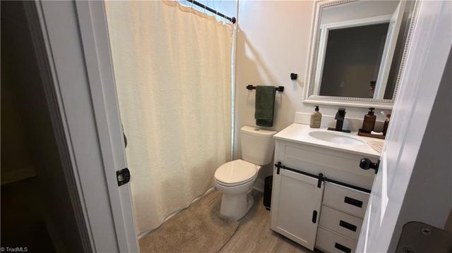 3632 Old Vineyard Road, Winston-salem, NC 27104
