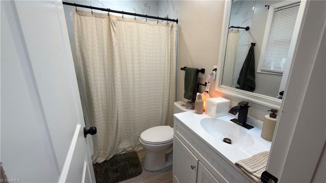 3632 Old Vineyard Road, Winston-salem, NC 27104