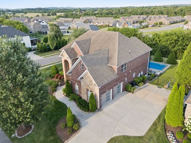 805 Stone Mill Cir, Murfreesboro, TN 37130