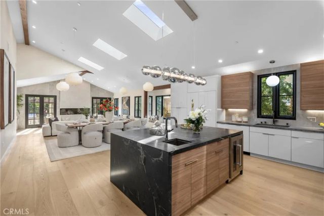 2460 Cumberland, San Marino, CA 91108