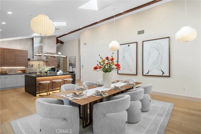 2460 Cumberland, San Marino, CA 91108