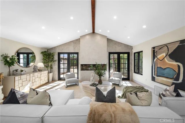 2460 Cumberland, San Marino, CA 91108