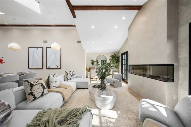 2460 Cumberland, San Marino, CA 91108