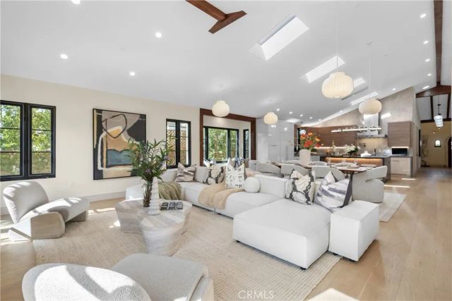 2460 Cumberland, San Marino, CA 91108