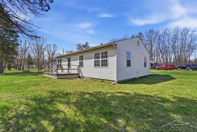 60 S Birchcrest Drive, Homer Twp, MI 48640