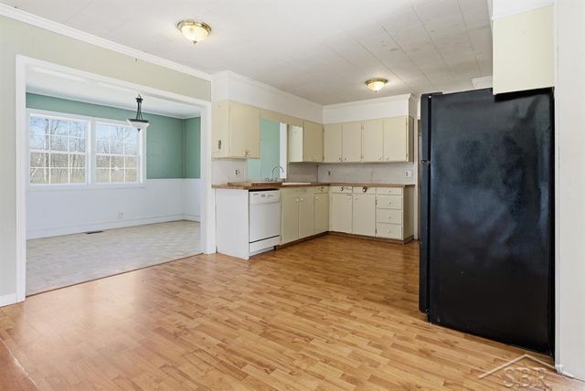 60 S Birchcrest Drive, Homer Twp, MI 48640