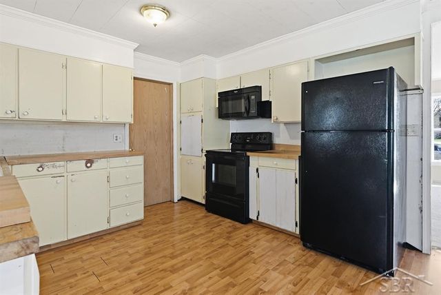 60 S Birchcrest Drive, Homer Twp, MI 48640