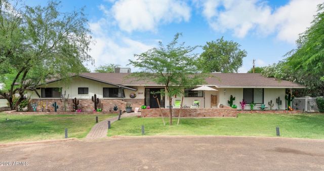 7026 E SUNNYSIDE Drive, Scottsdale, AZ 85254