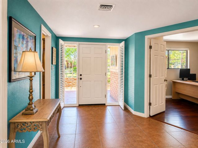 7026 E SUNNYSIDE Drive, Scottsdale, AZ 85254