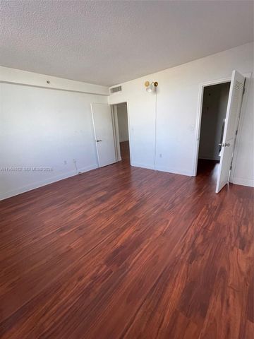 401 69 Street 411, Miami Beach, FL 33141
