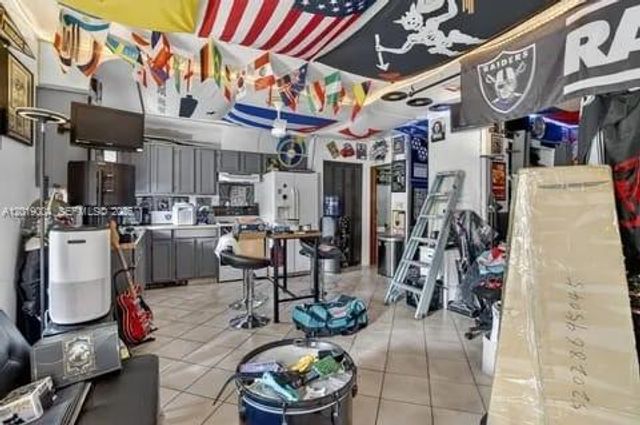 2619 Arthur St 3, Hollywood, FL 33020