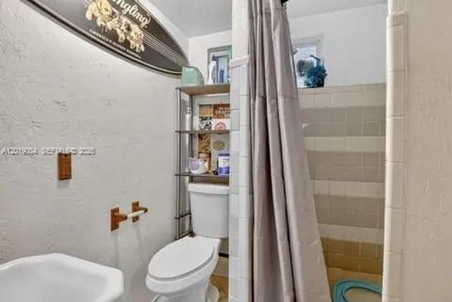 2619 Arthur St 3, Hollywood, FL 33020