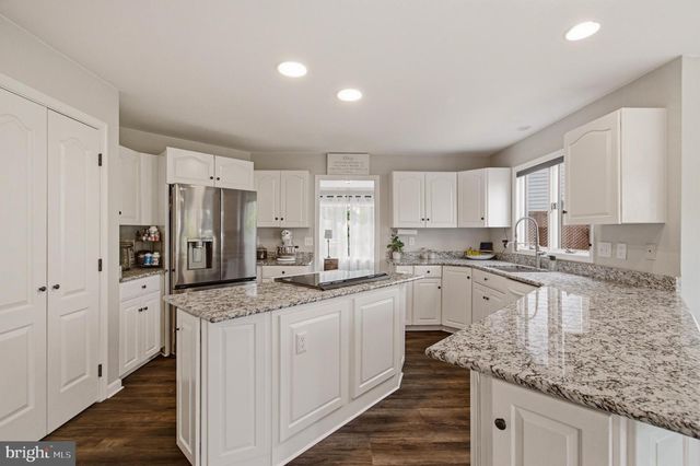 1727 PEARTREE LN, Crofton, MD 21114