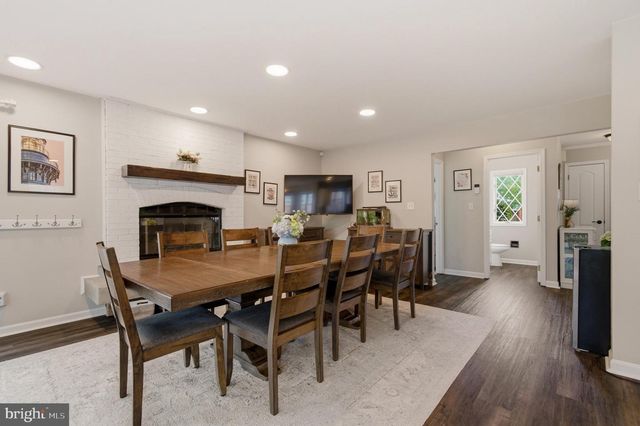 1727 PEARTREE LN, Crofton, MD 21114