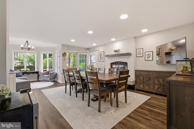1727 PEARTREE LN, Crofton, MD 21114
