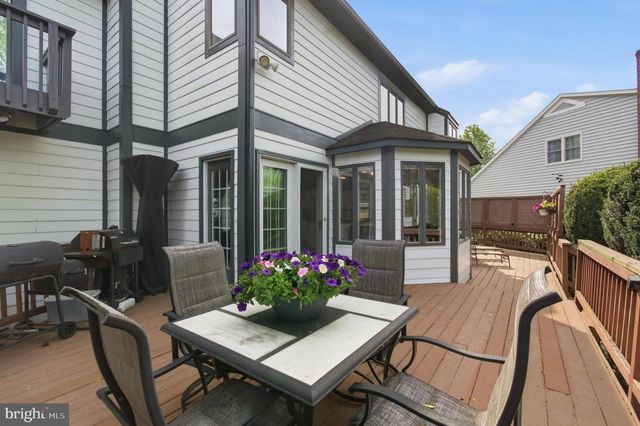 1727 PEARTREE LN, Crofton, MD 21114
