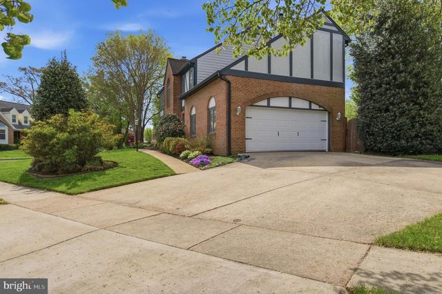 1727 PEARTREE LN, Crofton, MD 21114