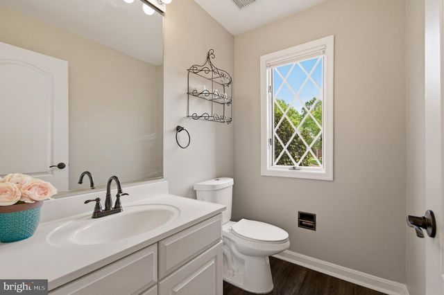 1727 PEARTREE LN, Crofton, MD 21114