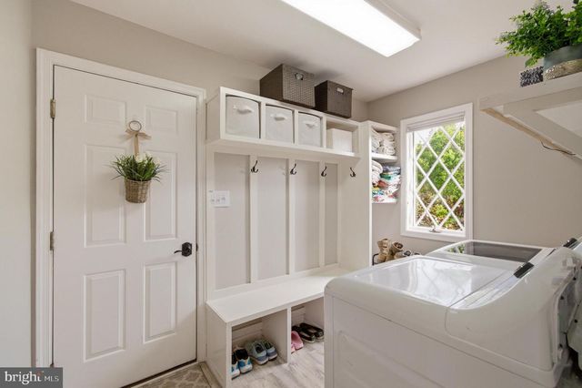 1727 PEARTREE LN, Crofton, MD 21114
