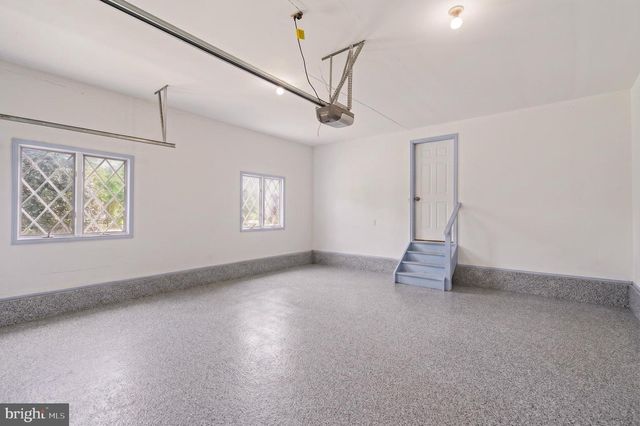1727 PEARTREE LN, Crofton, MD 21114