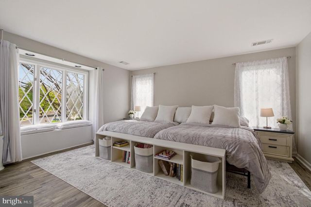 1727 PEARTREE LN, Crofton, MD 21114