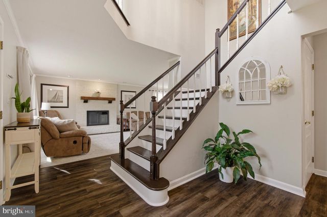 1727 PEARTREE LN, Crofton, MD 21114