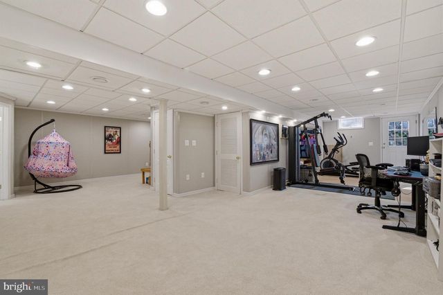1727 PEARTREE LN, Crofton, MD 21114