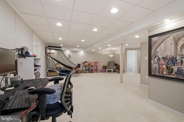 1727 PEARTREE LN, Crofton, MD 21114