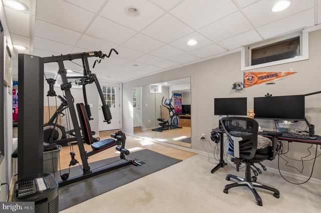 1727 PEARTREE LN, Crofton, MD 21114