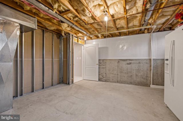 1727 PEARTREE LN, Crofton, MD 21114