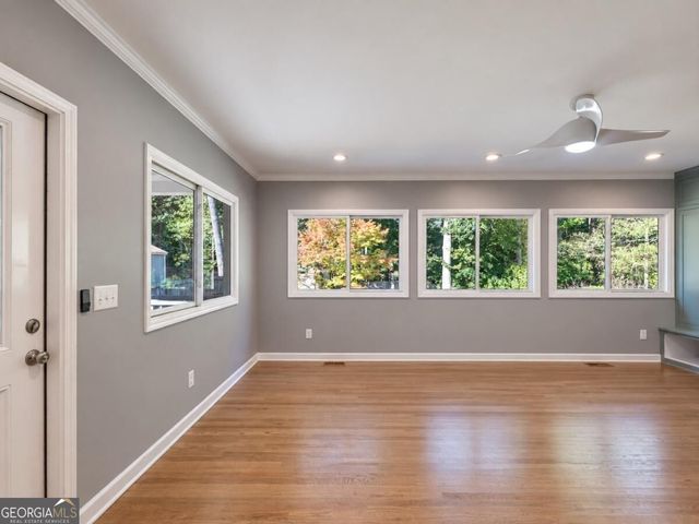 1229 Gate Post Lane, Lawrenceville, GA 30044