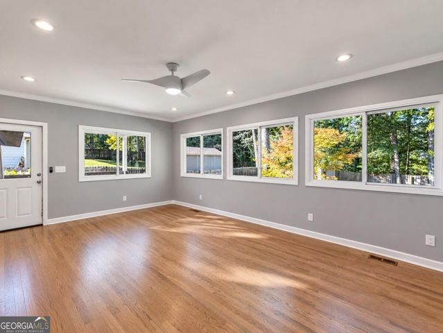 1229 Gate Post Lane, Lawrenceville, GA 30044