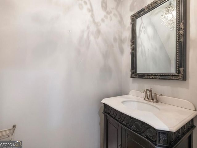 1229 Gate Post Lane, Lawrenceville, GA 30044