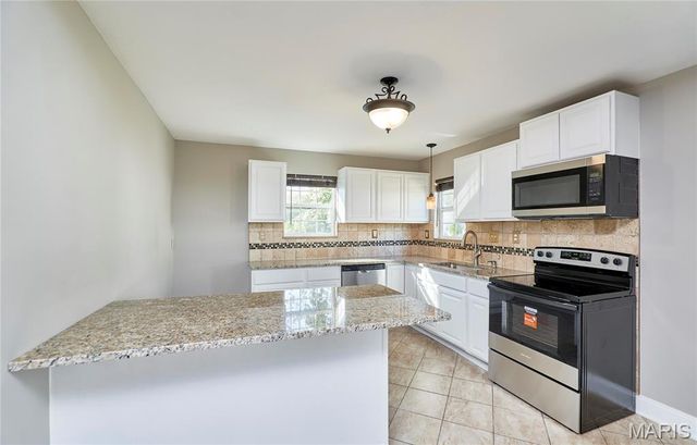 2808 Annapolis Avenue, Overland, MO 63114