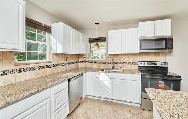 2808 Annapolis Avenue, Overland, MO 63114