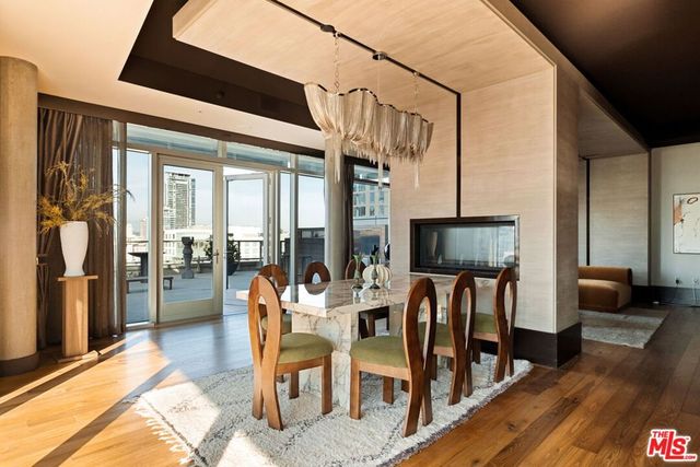 1155 S Grand Avenue Ph2204, Los Angeles, CA 90015