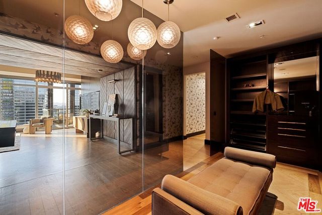 1155 S Grand Avenue Ph2204, Los Angeles, CA 90015