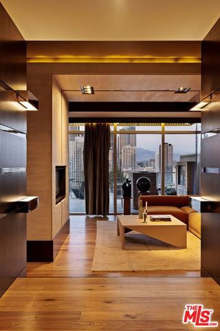 1155 S Grand Avenue Ph2204, Los Angeles, CA 90015