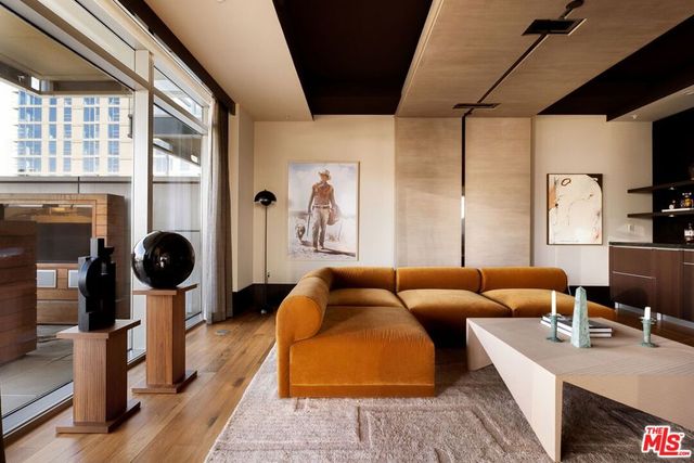 1155 S Grand Avenue Ph2204, Los Angeles, CA 90015