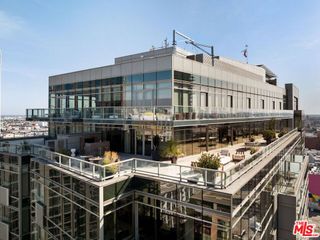 1155 S Grand Avenue Ph2204, Los Angeles, CA 90015