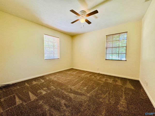 409 Sobotka Street SW, Hartselle, AL 35640