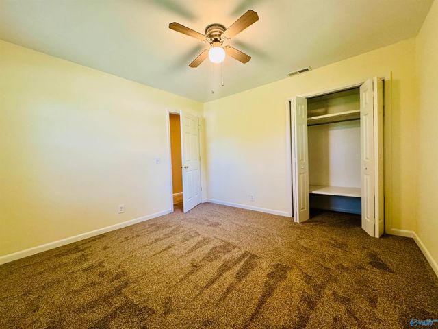 409 Sobotka Street SW, Hartselle, AL 35640