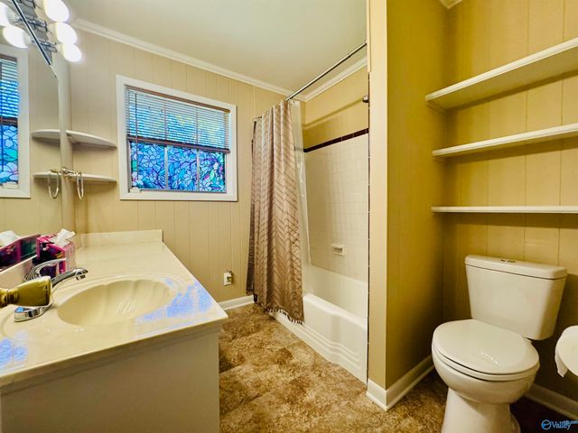 409 Sobotka Street SW, Hartselle, AL 35640